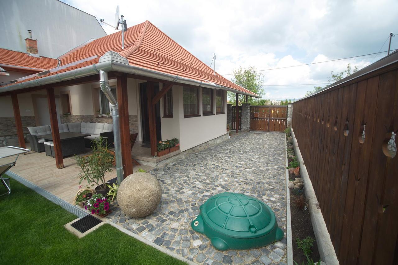 Holiday Home Podium Eger Extérieur photo