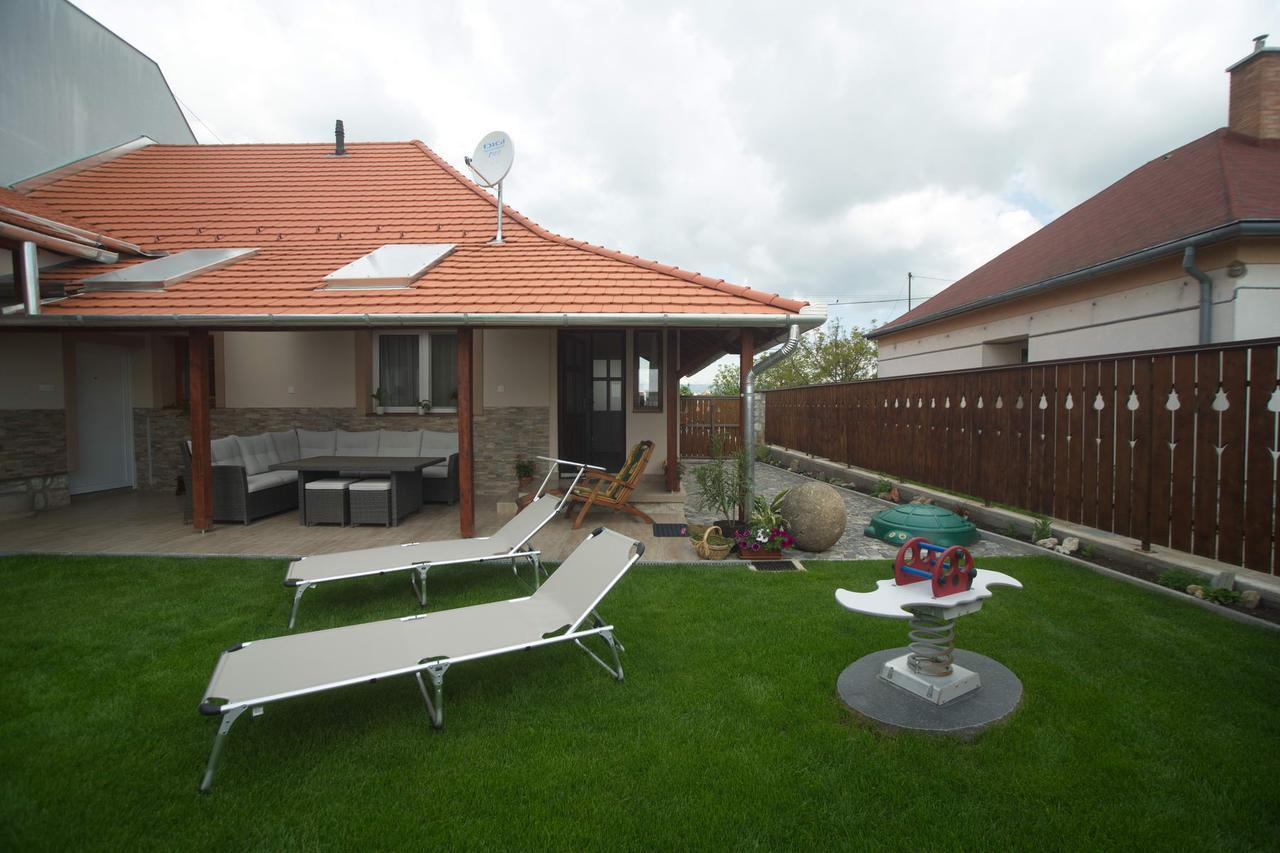 Holiday Home Podium Eger Extérieur photo